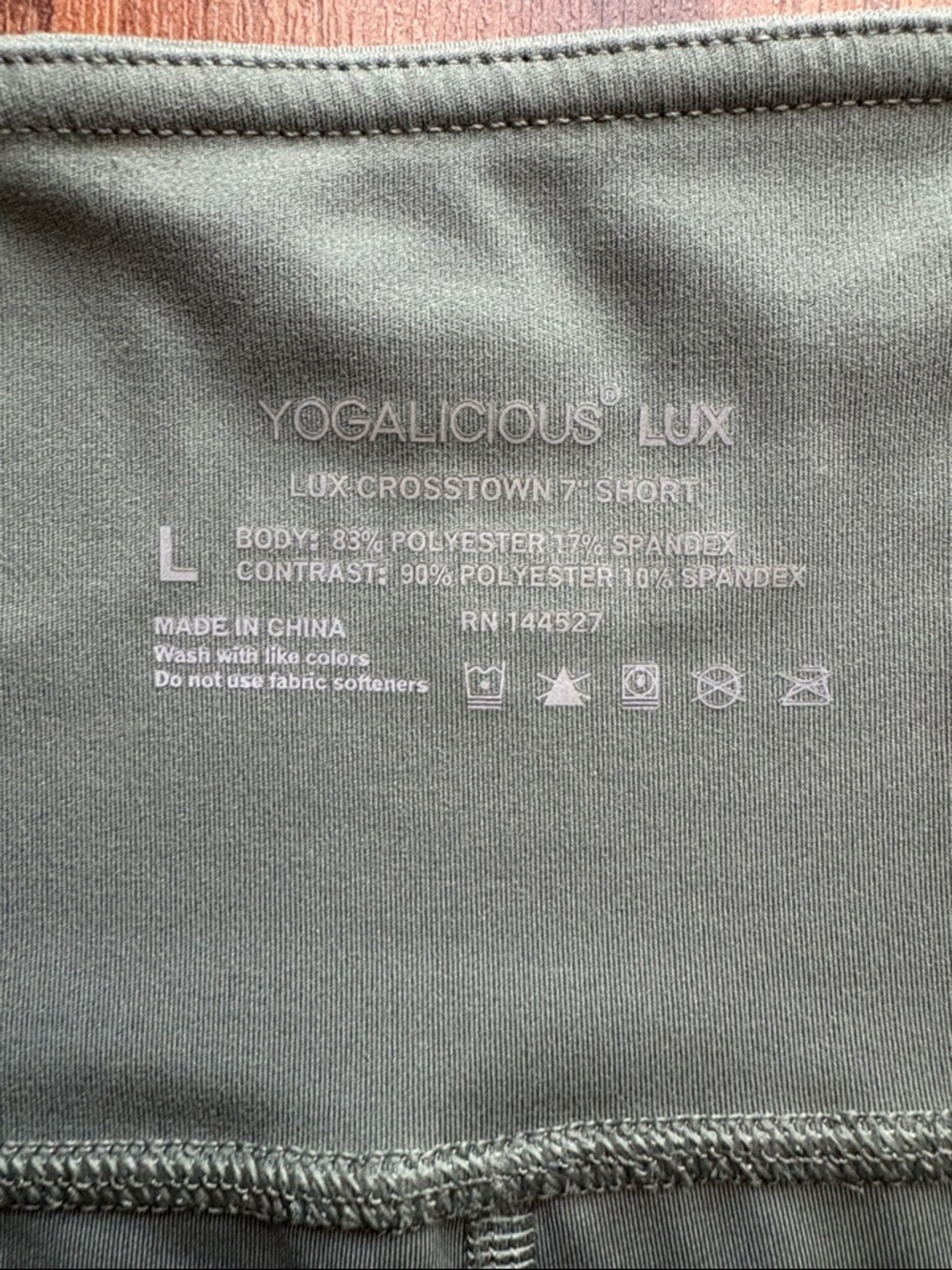 Yogalicious Woman’s Olive Green High-Waist Crossover active Shorts Size L - Picture 2 of 7